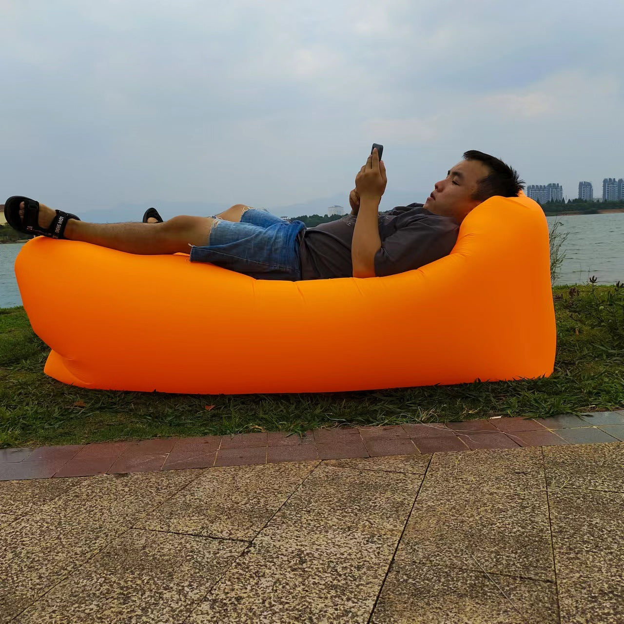 Wildcore AirLounge™ Inflatable Camping Lounger